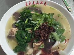 鸡汤饵条-文山荷鲜居(翠湖店)