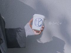 -Be Lived Cafe比例咖啡(摩天轮店)