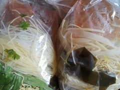 -曹宝林砂锅麻辣烫(星光路店)