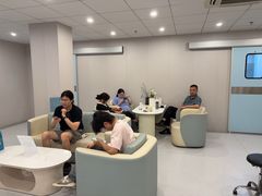 -上海大学附属上海和平眼科医院