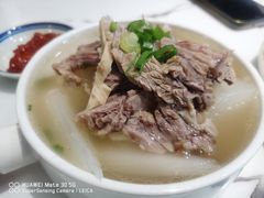 清汤牛腩-花腩清汤牛腩