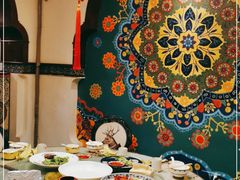 包厢-一个勺子新疆锡伯主题私房菜(红墙巷49号院店)