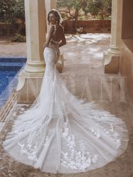 点击看大图 -GODDESS WHITE婚纱礼服(鹏城动力大厦店)