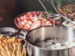 -喃喃椰·糟粕醋·椰子鸡火锅(七堡花园店)