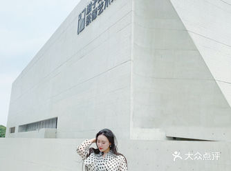 小狐探店｜长沙篇｜超好拍的谢子龙影像艺术馆