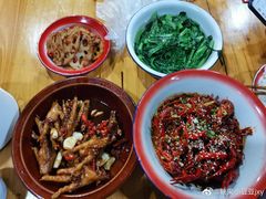 -老三样·美食研究中心(世贸路店)