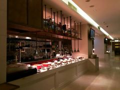 自助取餐区-海口绿发希尔顿酒店-田园汇自助餐·三文鱼·海鲜