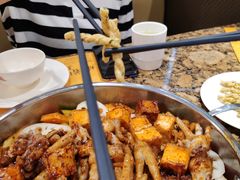 -黄记煌三汁焖锅(银盆岭万达广场店)