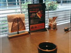 靠窗位-铭牛烧肉·和牛海鲜自助(高新月牙湖店)