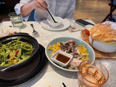 -港丽餐厅(高德置地店)