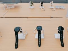 -华为授权体验店(中山公园来福士)