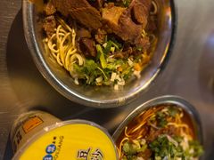 -薛记襄阳香辣牛肉面(平安路店)