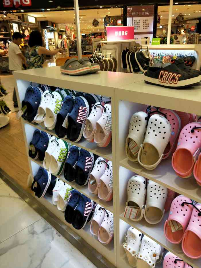 crocs(太阳宫店)-"crocs(卡骆驰)在凯德茂商场三层,店.