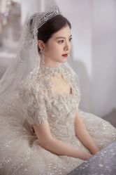 -艾米丽婚纱礼服