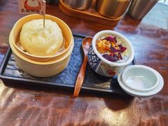 -银米·云南传统过桥米线(双廊黑金冠店)