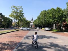 -钟书阁(松江泰晤士小镇店)