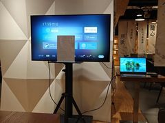 -新华里咖啡书吧(新华书店小寨店)