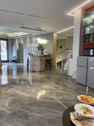 -新蝶变皮肤管理中心