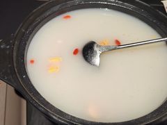 -牛牛和牛海鲜粥底火锅(长虹国际城店)
