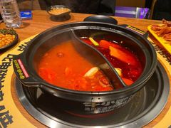 -牛小嫩串串火锅(老国贸总店)