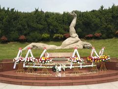-上海市龙华烈士陵园