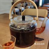 第一次喝藏茶，有点像沱茶，第一次吃藏区点心，感觉就像米花糖