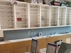 -天空之镜眼镜店蔡司依视路授权店(天通苑店)