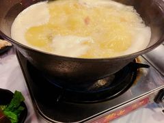 -鲜入围煮花胶鸡海鲜火锅