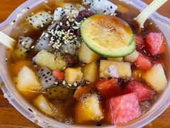 -八一路好吃街(雨田商务大厦店)