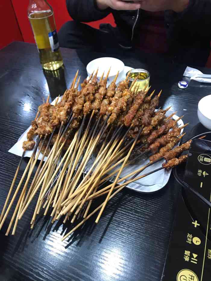 大红鹰涮肚烧烤(光复店)-"和朋友一起去的,最喜欢他家的羊排,简直是.