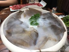 -东巴婆婆云南鱼豆花火锅(大东门店)