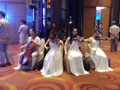 -上海龙之梦万丽酒店