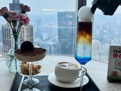 -及象咖啡Air·360度俯瞰广州塔(北塔68F店)