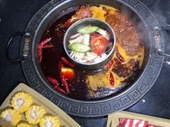 -晓宇重庆火锅(龙首店)