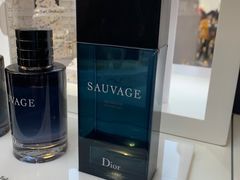 -Dior迪奥(上海世茂广场店)