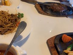 -爱丽丝牛排西餐厅(光谷步行街店)