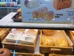 -巴黎贝甜(大宁国际商业广场店)