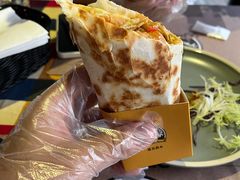 法溪达辣味猪肉卷饼-遇见西木美式餐厅(体育路店)