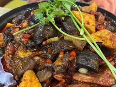 -老闵田螺馆·南昌特色小炒(梦时代店)