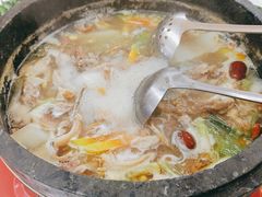 -墨脱石锅椰子鸡•海鲜糟粕醋(榆亚路店)