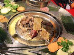 -哈哈碳都·牛肋条无限自助烤肉(台江万达店)