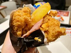 培根鸡腿重磅肉霸堡-肯德基(东直门来福士店)