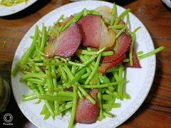 -皇冠幸福里动物奶油生日蛋糕(光谷软件园店)