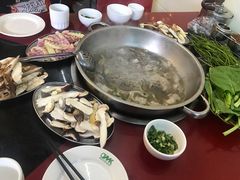 -老石黑山羊毛驴肉火锅(金凯广场店)