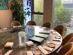 包厢-日进一片海.生腌海鲜火锅.宵夜烧烤(三里屯总店)