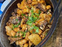 -老钟家烤羊排·敦伊阁清真餐厅胡羊焖饼