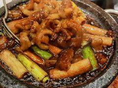 葱烧海参-渝半城经典川粤菜(重庆天地店)