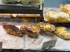 -Caidie Bakery采蝶轩(百越店)