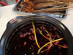 -钢管厂五区小郡肝串串香(蜀都万达店)