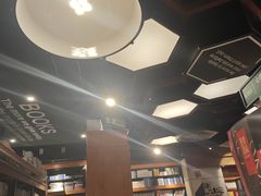 -西西弗书店&矢量咖啡(壹方购物中心店)